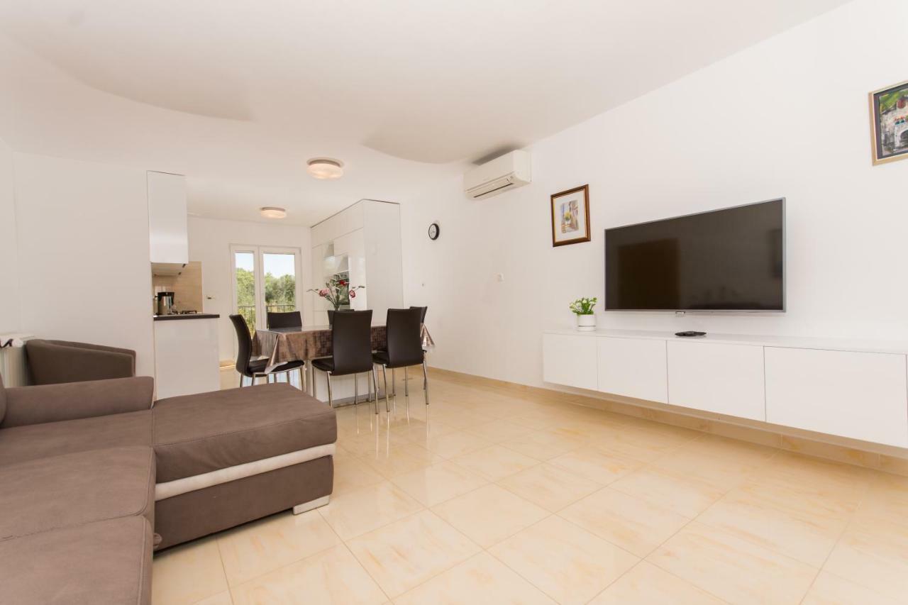 Apartments Vukman Trogir Exterior photo