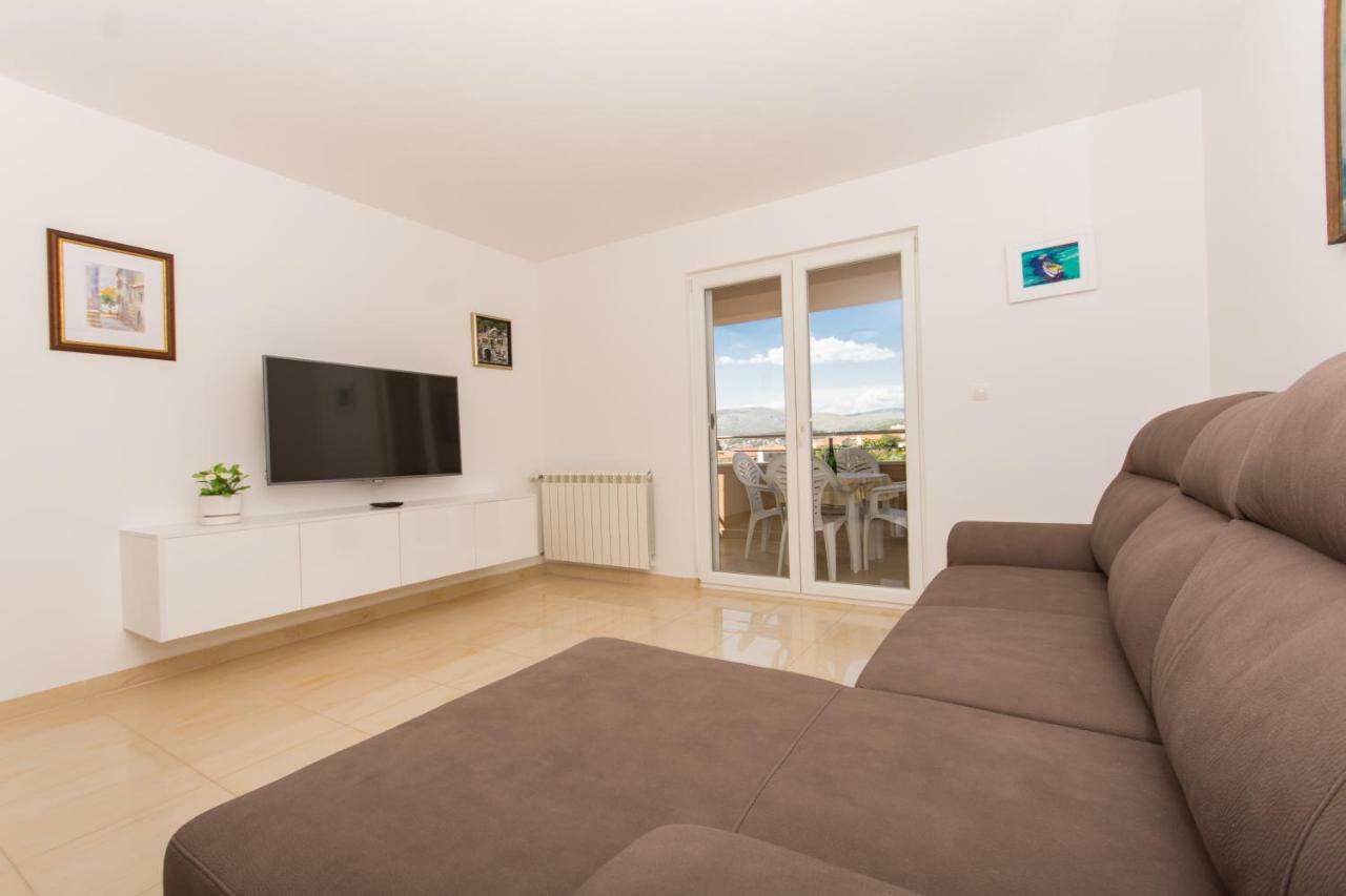 Apartments Vukman Trogir Exterior photo